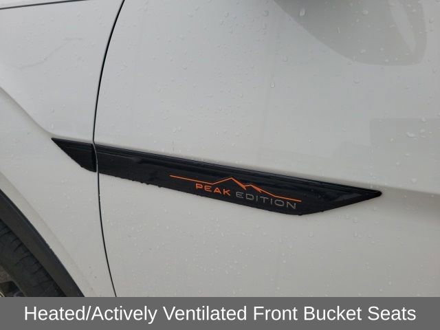 Used 2024 Volkswagen Atlas Peak Edition SE image 7