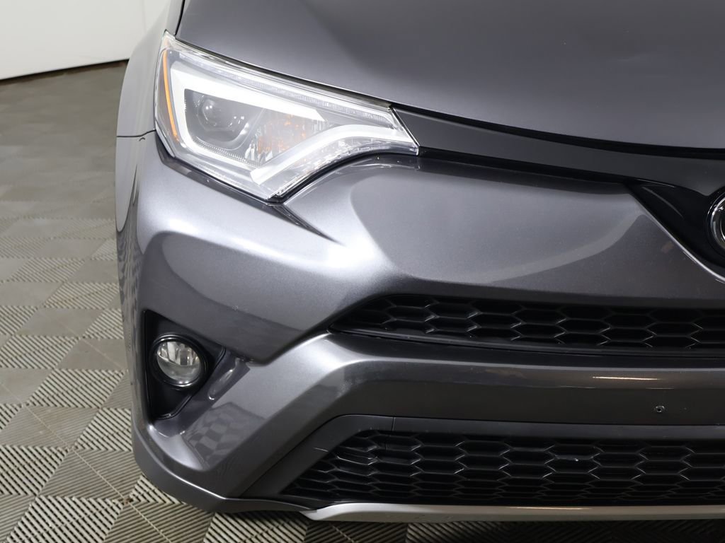 Used 2018 Toyota RAV4 SE w/ All Weather Liner Package image 13