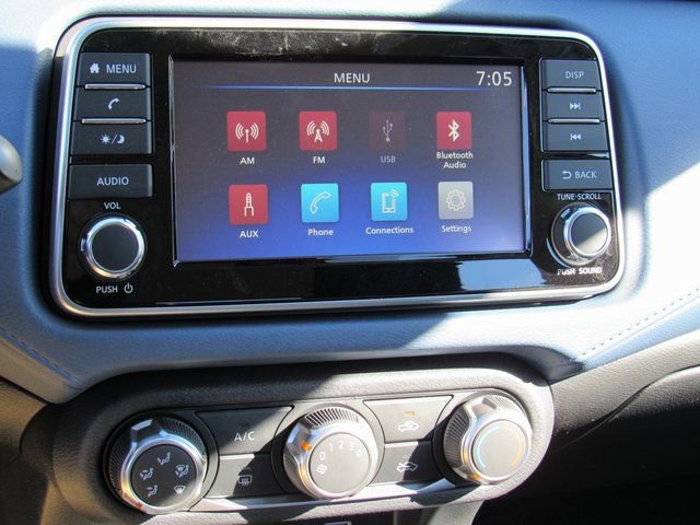 New 2025 Nissan Versa SV w/ Trunk Package FWD image 13