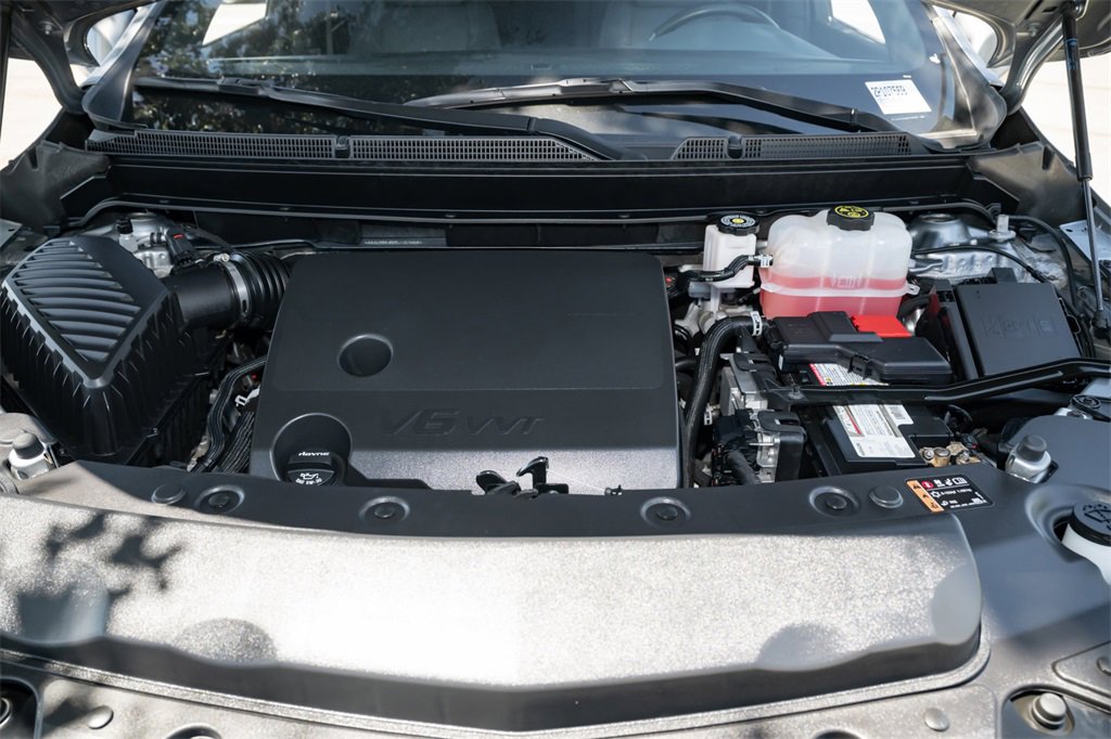 Used 2024 Buick Enclave Essence w/ Sport Touring Edition image 14