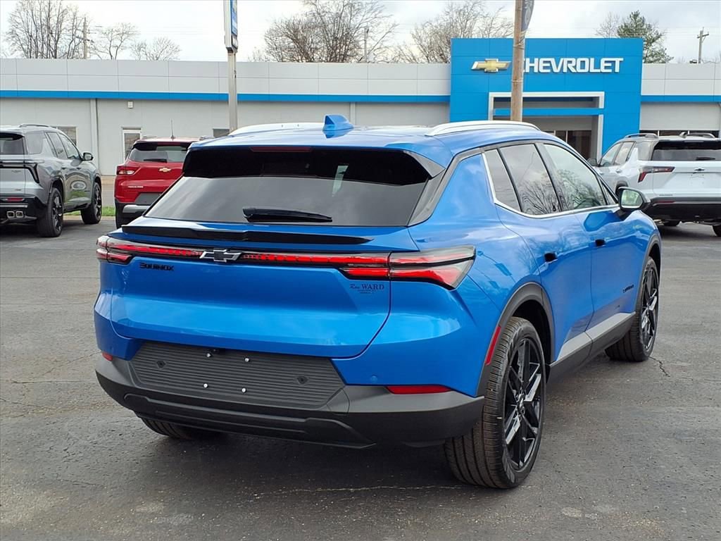 New 2026 Chevrolet Equinox EV LT w/ LPO, Blackout Package image 4