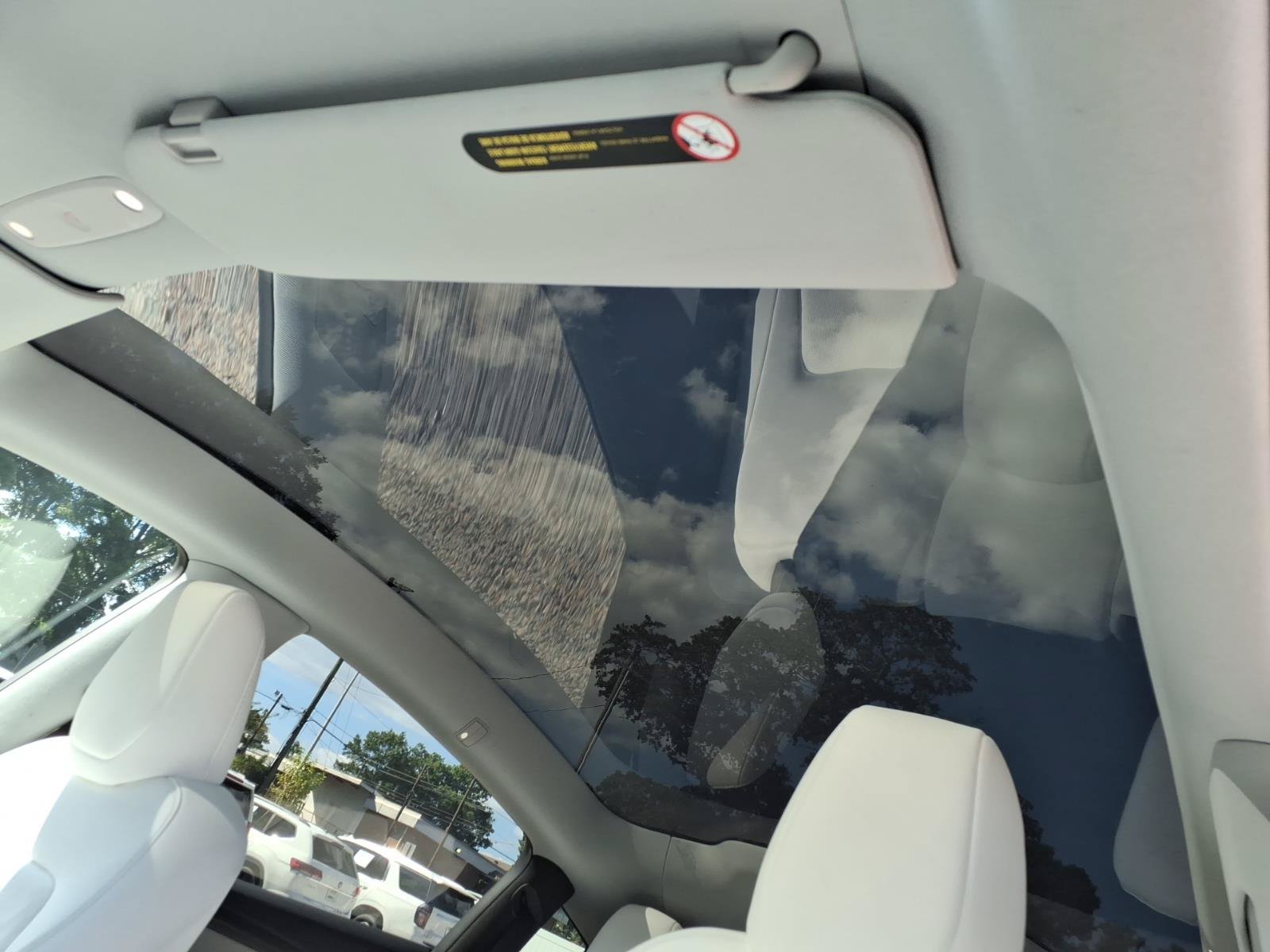 Used 2026 Tesla Model Y 2WD image 15