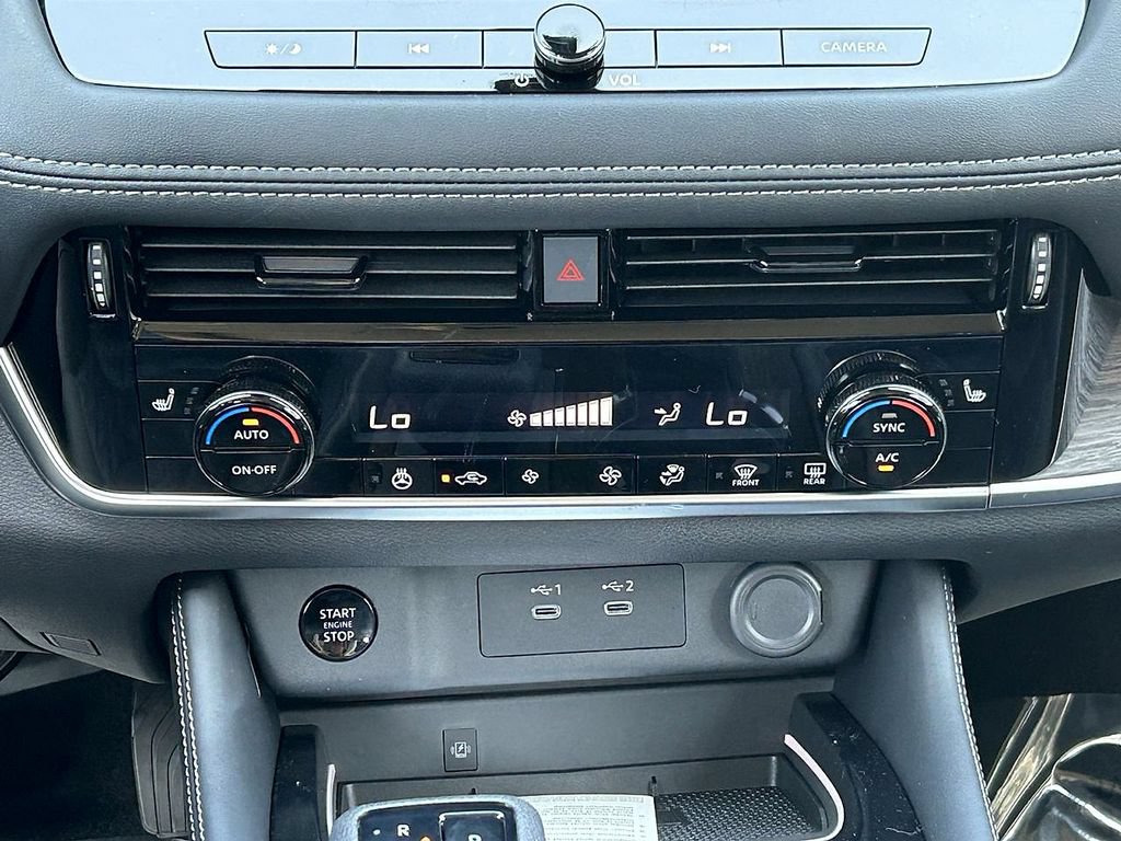 New 2026 Nissan Rogue Platinum AWD/4WD image 17