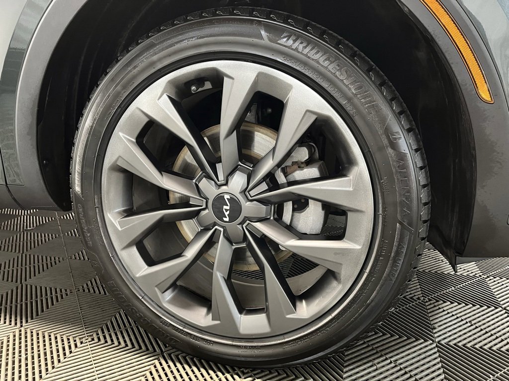 Used 2022 Kia Sorento SX Prestige w/ Rust Color Package image 3