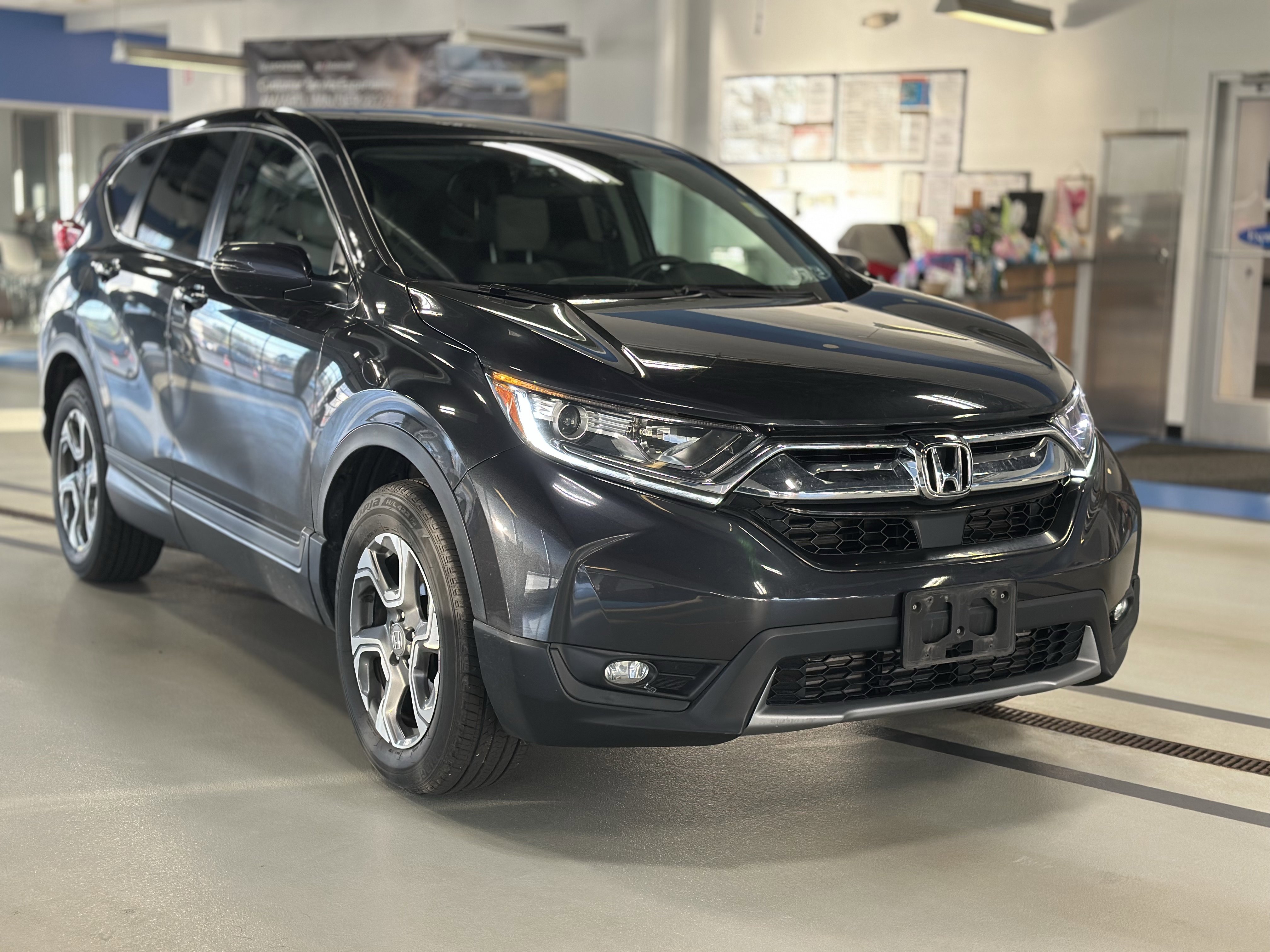 Used 2019 Honda CR-V EX image 3