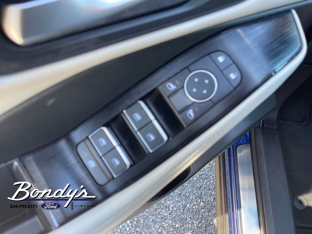 Used 2023 Nissan Rogue SL w/ SL Premium Package image 8