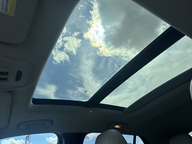 Certified 2024 Buick Encore GX Avenir w/ Avenir Technology Package AWD/4WD image 18