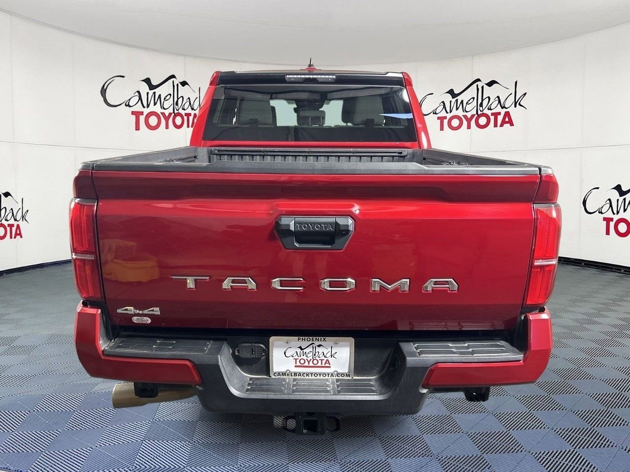 Used 2024 Toyota Tacoma SR5 AWD/4WD image 6