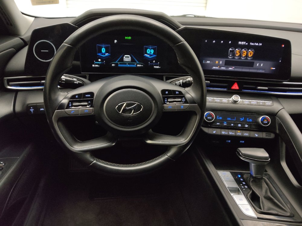 Used 2021 Hyundai Elantra Limited FWD image 22