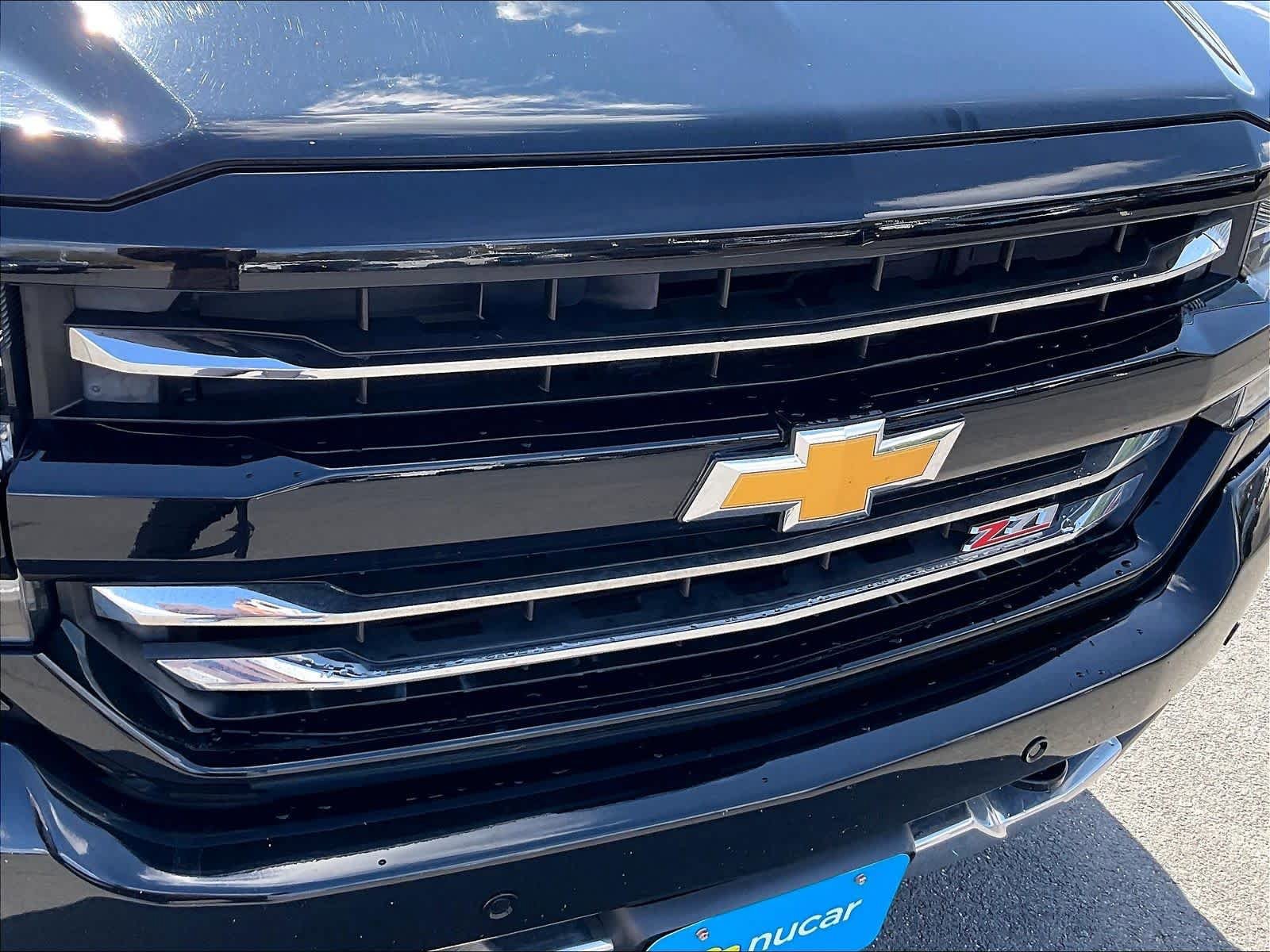 Used 2018 Chevrolet Silverado 1500 LTZ Z71 w/ LTZ Plus Package AWD/4WD image 32