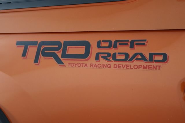 Used 2018 Toyota Tacoma SR5 RWD image 36