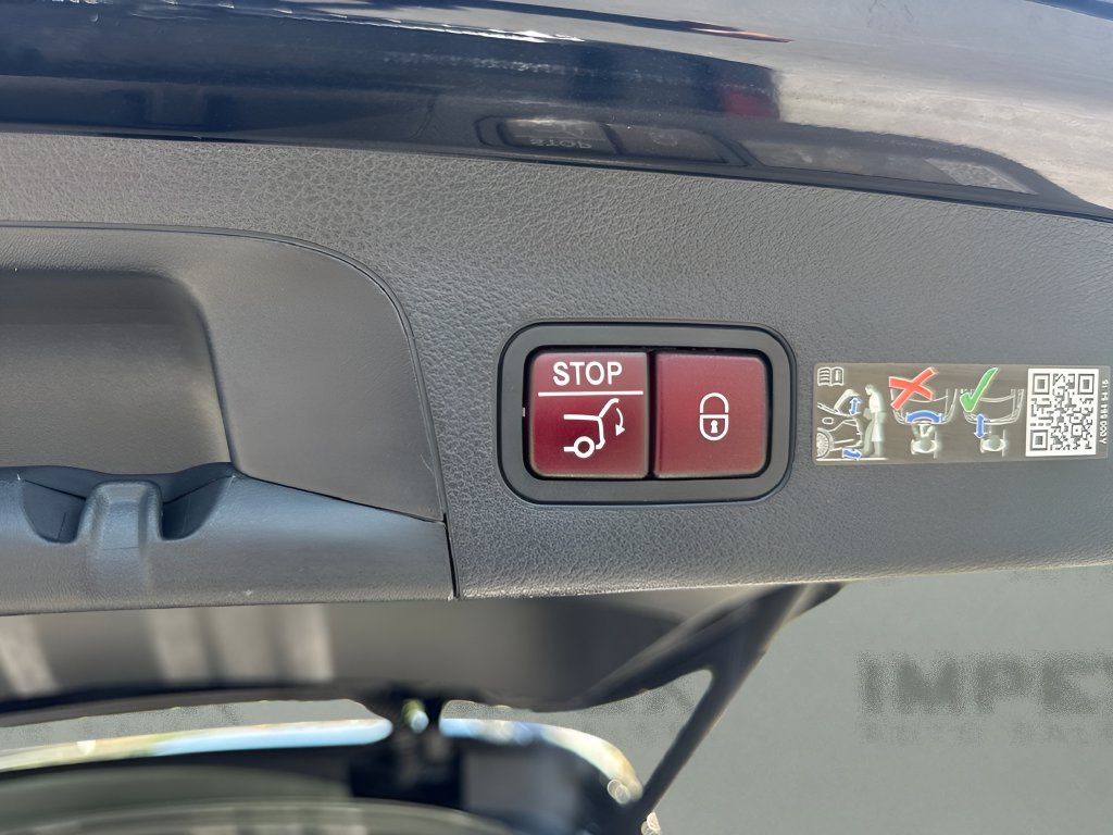 Used 2025 Mercedes-Benz GLS 450 4MATIC image 25