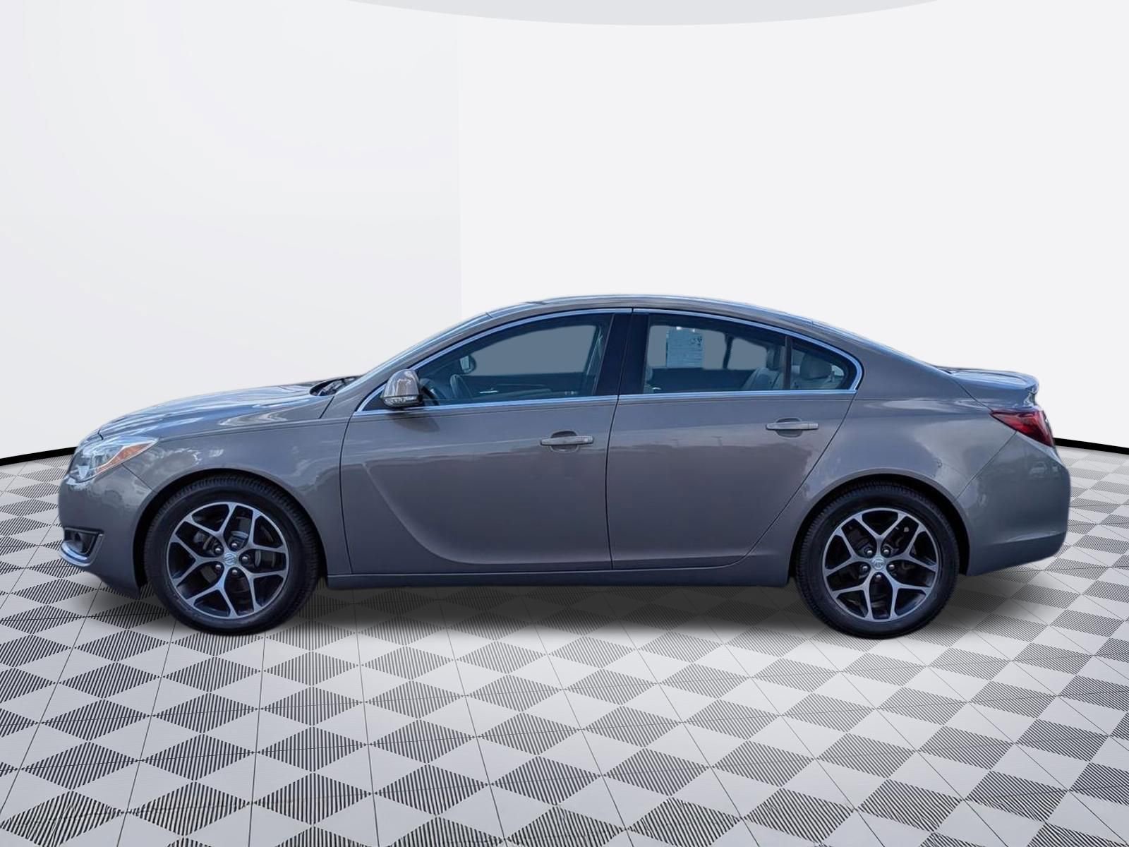 Certified 2017 Buick Regal Sport Touring image 8