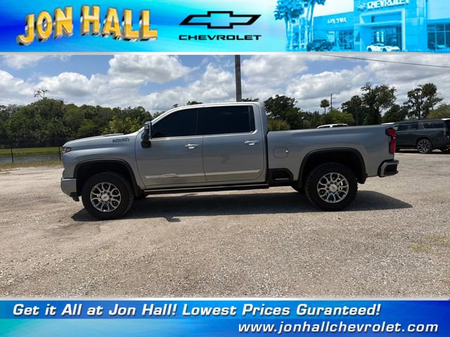Used 2025 Chevrolet Silverado 2500 High Country w/ High Country Premium Package AWD/4WD image 5