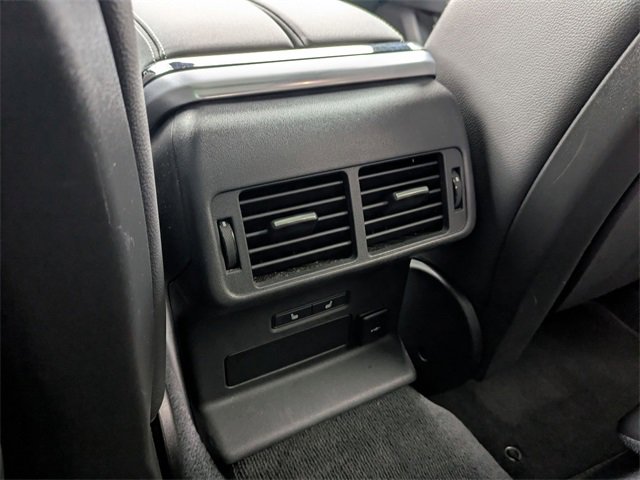 Used 2023 Land Rover Range Rover Velar R-Dynamic S image 13