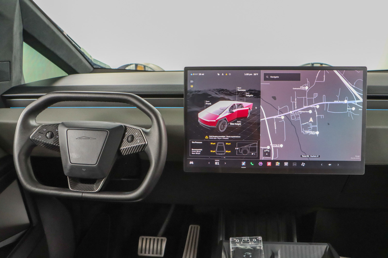 Used 2024 Tesla Cybertruck AWD Crew Cab image 16