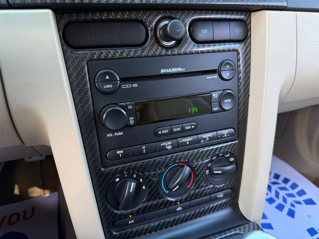 Used 2005 Ford Mustang GT Premium image 39