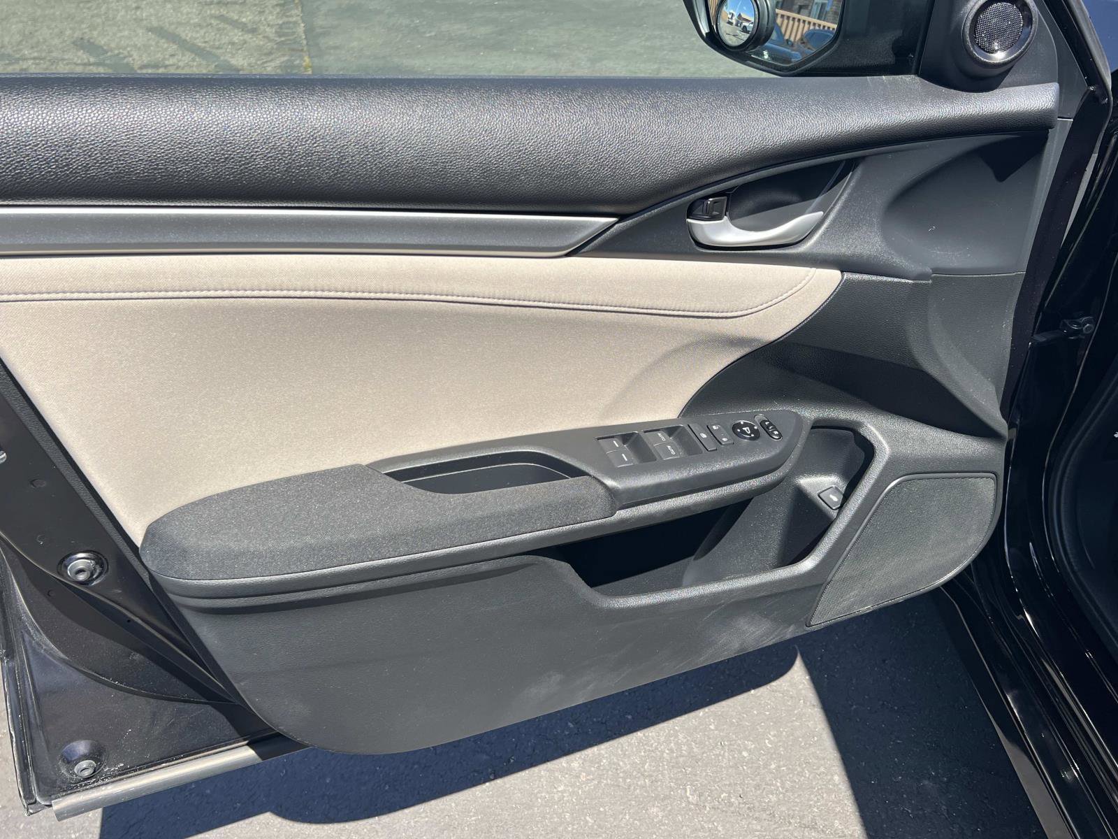 Used 2017 Honda Civic EX image 6
