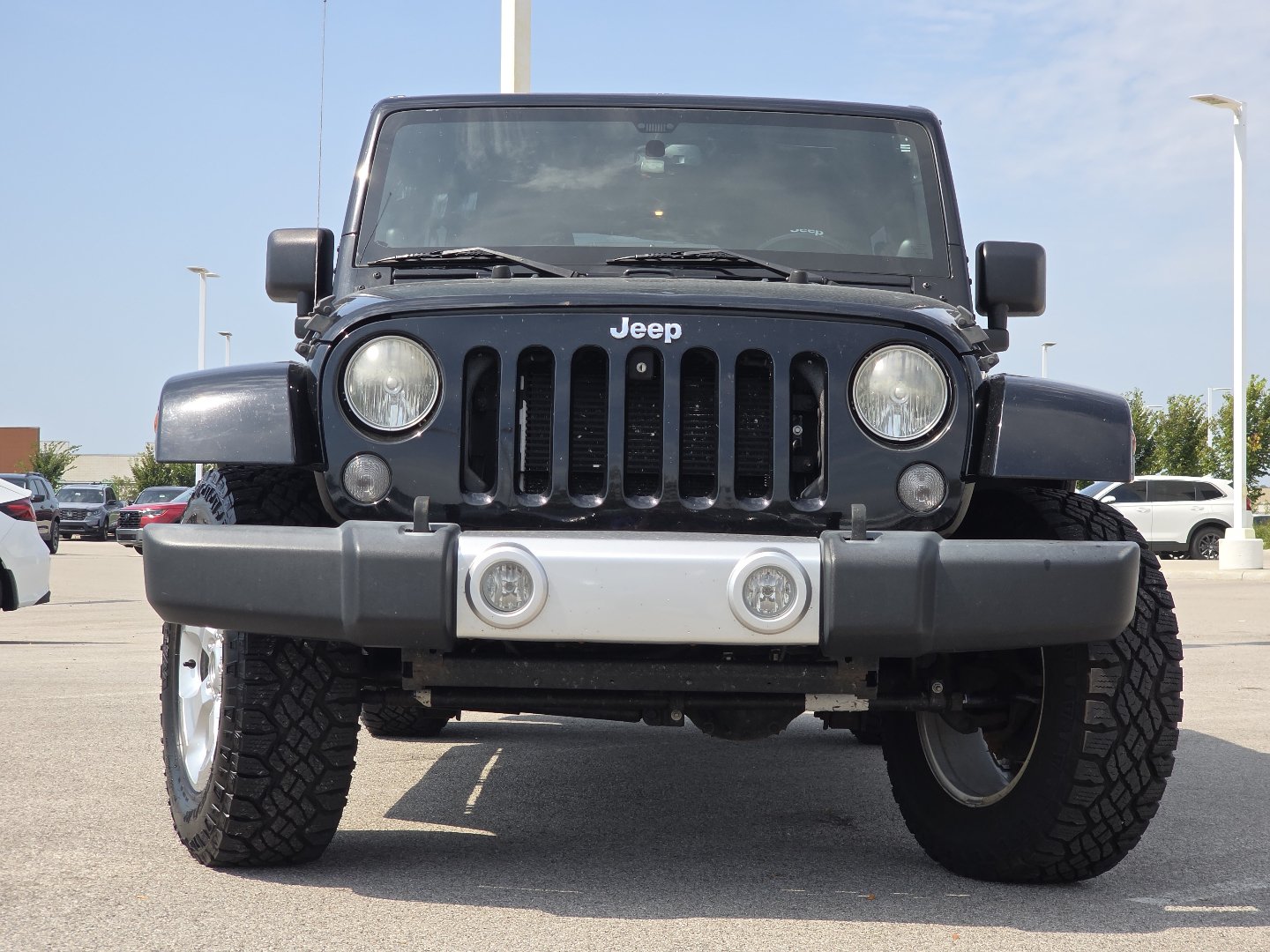 Used 2014 Jeep Wrangler Unlimited Sahara w/ Connectivity Group AWD/4WD image 9