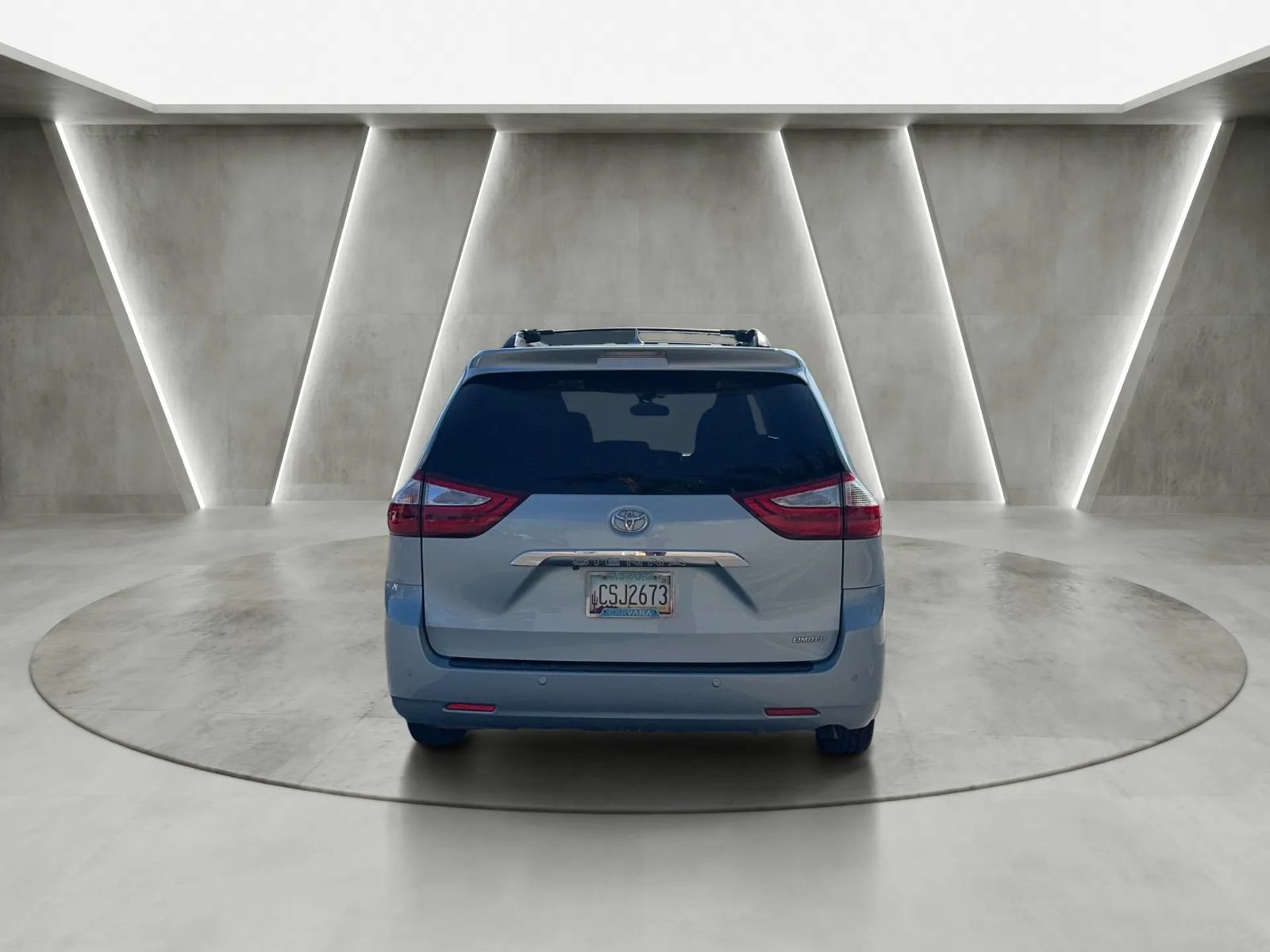 Used 2015 Toyota Sienna Limited FWD image 4