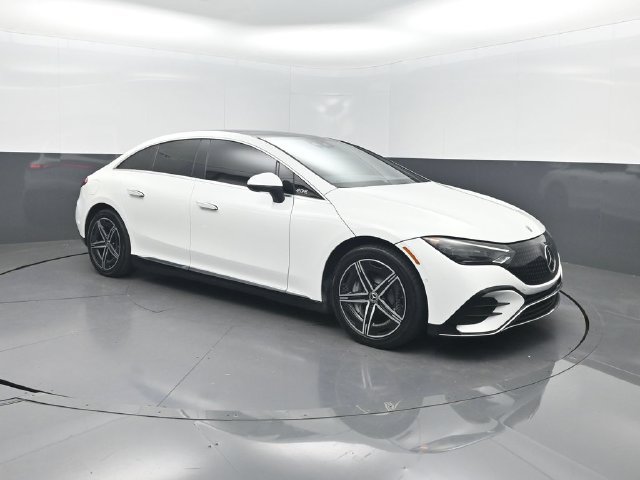 Used 2023 Mercedes-Benz EQE 500 4MATIC Sedan w/ Pinnacle Trim Package image 28
