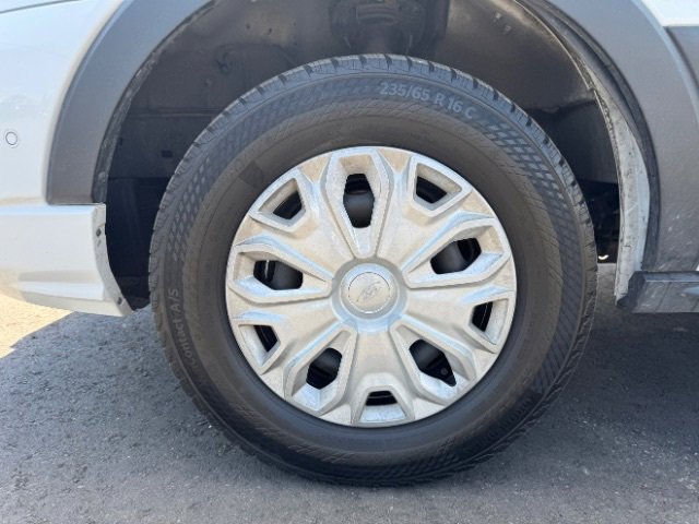 Used 2023 Ford Transit 350 XLT image 41