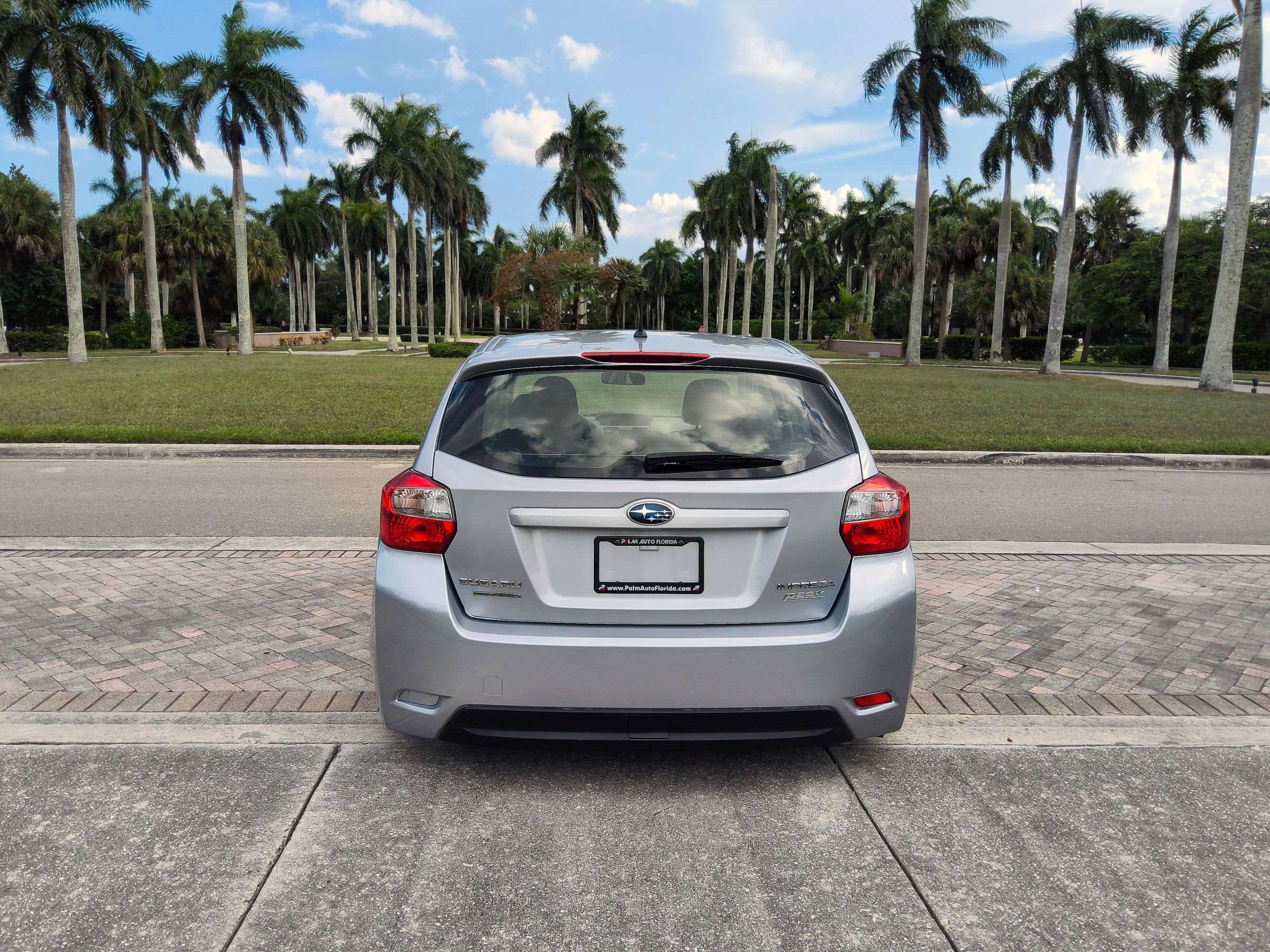 Used 2014 Subaru Impreza 2.0i Premium w/ All-Weather Package w/CVT AWD/4WD image 17