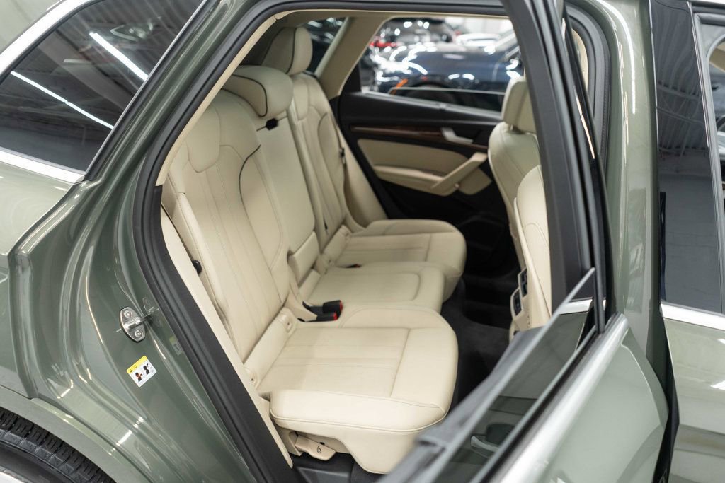 Used 2023 Audi Q5 e Premium Plus w/ Premium Plus Package AWD/4WD image 14