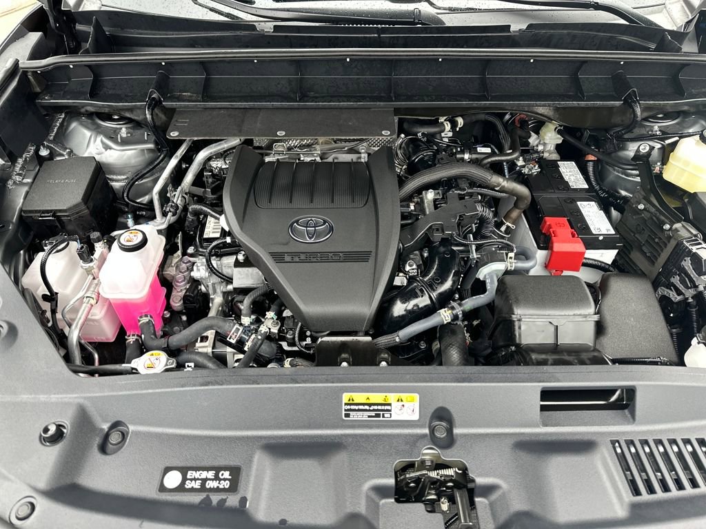 Certified 2025 Toyota Highlander Limited image 29