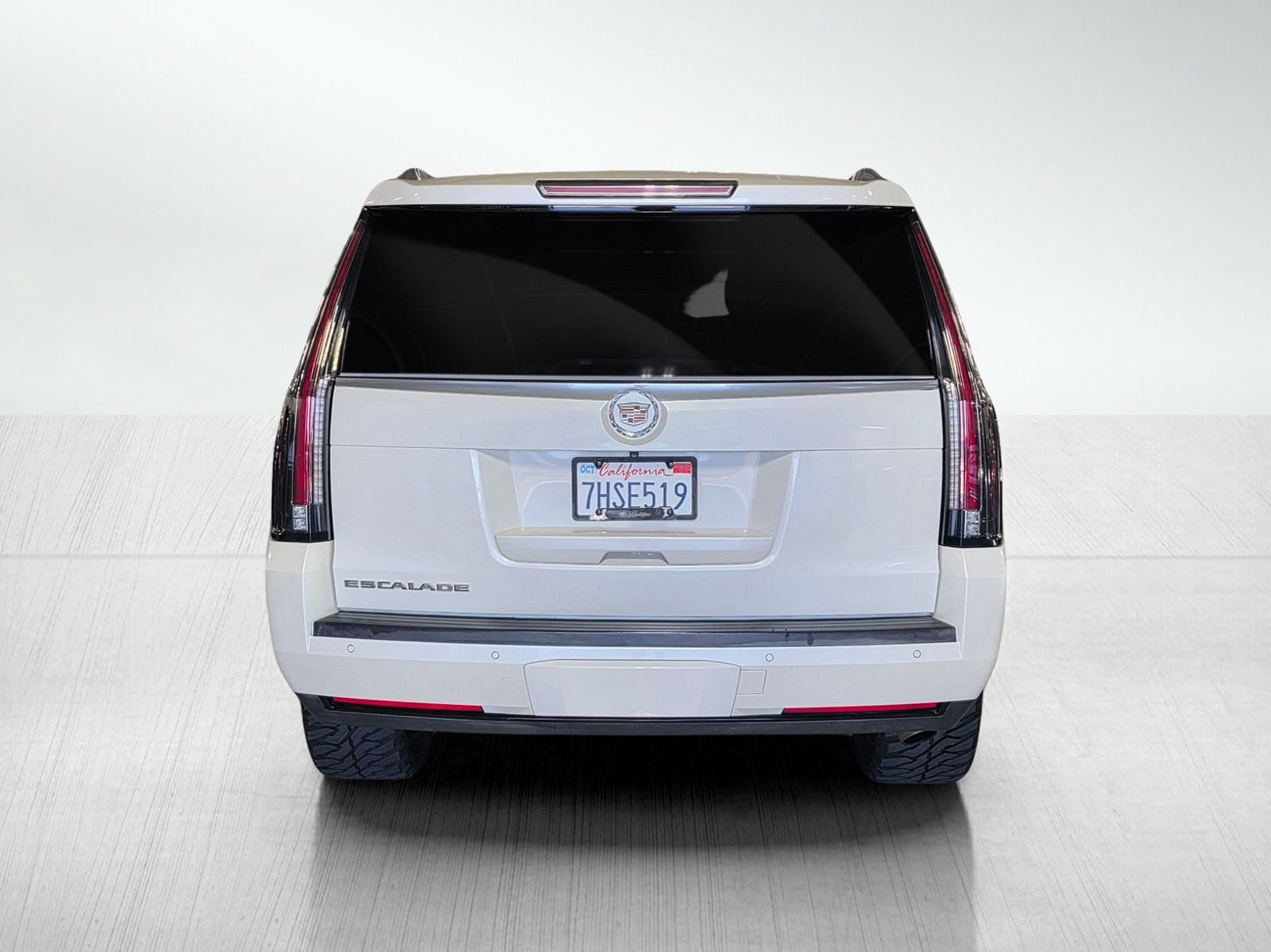 Used 2015 Cadillac Escalade Premium AWD/4WD image 6