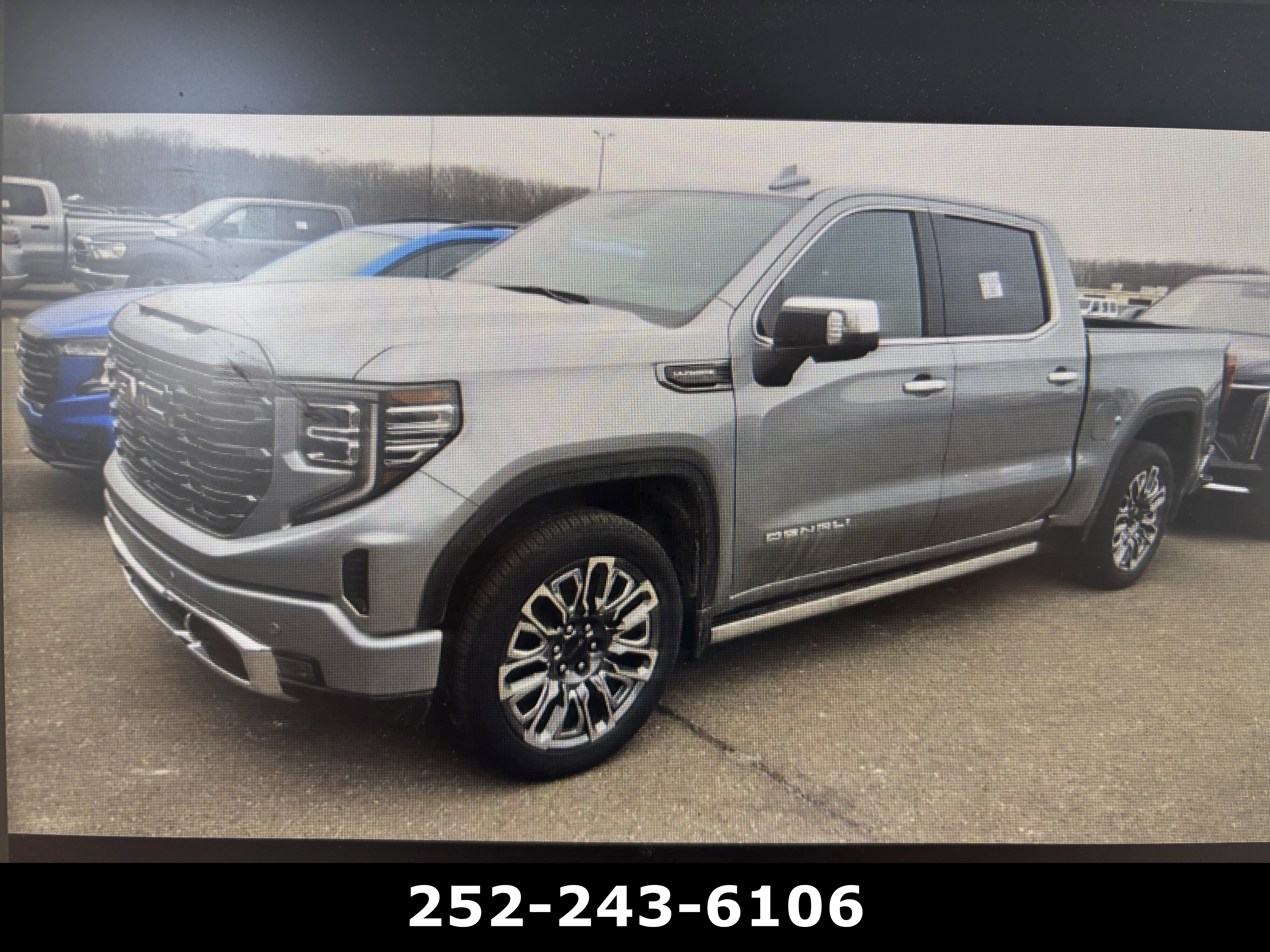 Used 2024 GMC Sierra 1500 Denali Ultimate image 3