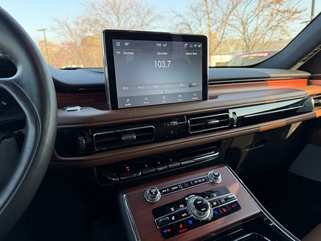 Used 2023 Lincoln Aviator Reserve w/ Equipment Group 201A image 17