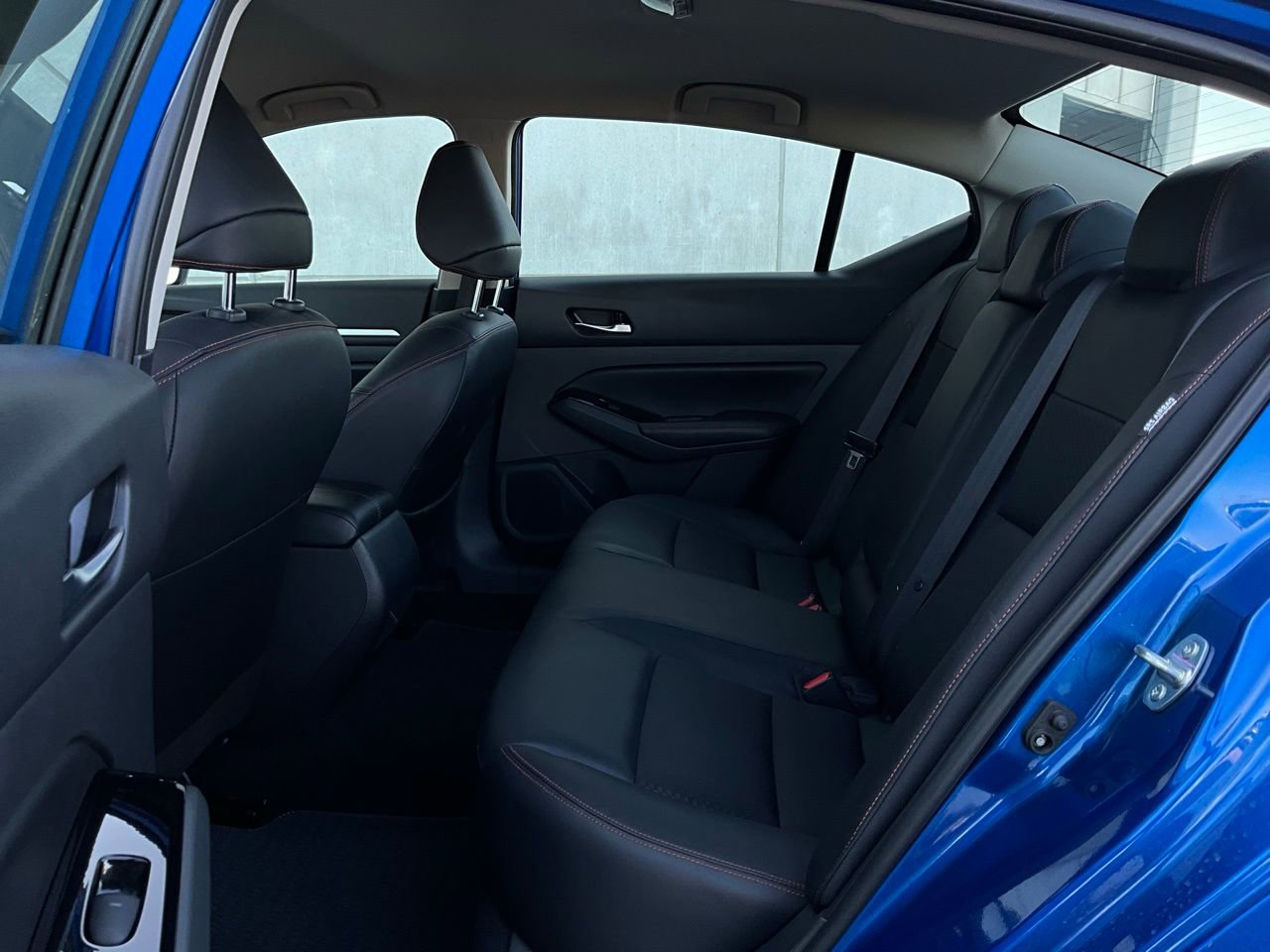 Used 2025 Nissan Altima 2.5 SR image 11