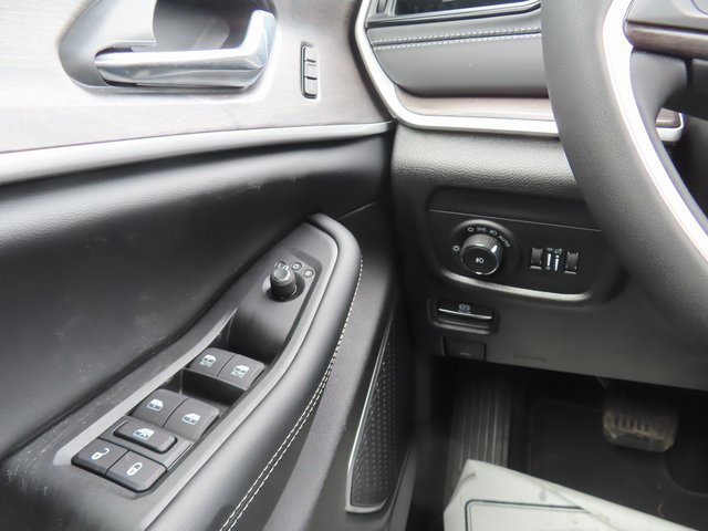 New 2026 Jeep Grand Cherokee L Limited image 33