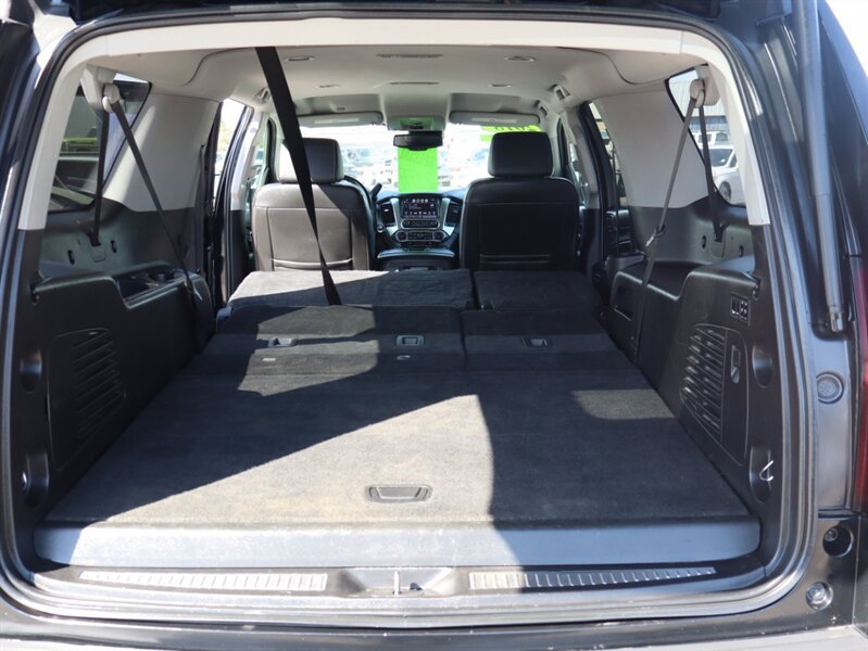 Used 2018 Chevrolet Suburban LT w/ Luxury Package AWD/4WD image 16