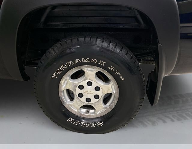 Used 2004 Chevrolet Silverado 1500 4x4 Regular Cab w/ Light Duty Power Package image 16