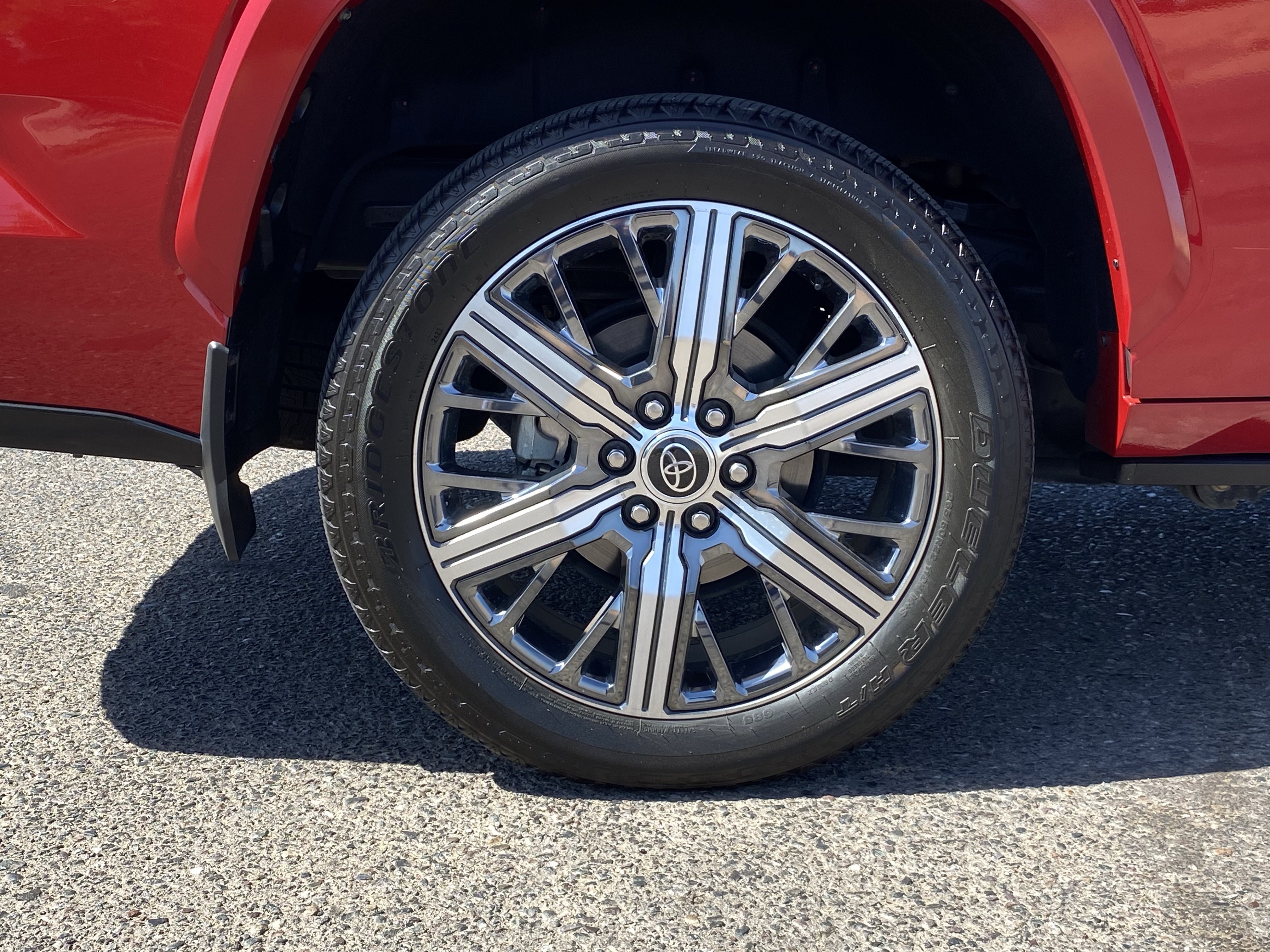 Used 2023 Toyota Sequoia Capstone AWD/4WD image 9