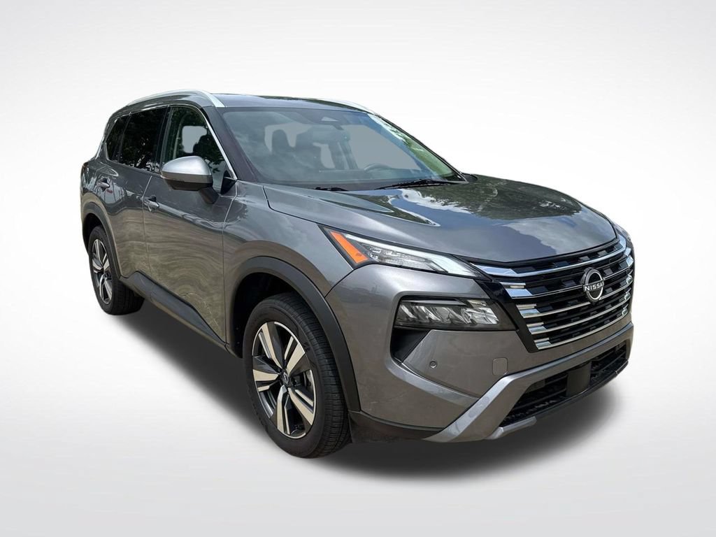 Used 2025 Nissan Rogue SL FWD image 3