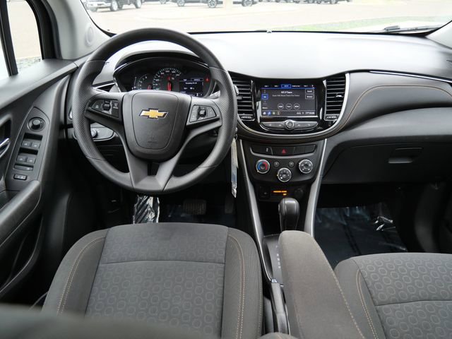Used 2020 Chevrolet Trax LS w/ Tint and Cruise Package FWD image 16