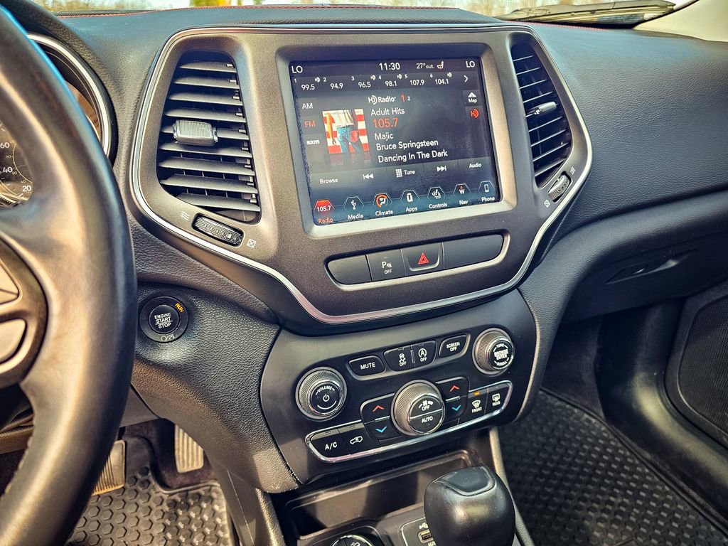 Used 2019 Jeep Cherokee Trailhawk w/ Comfort/Convenience Group image 21