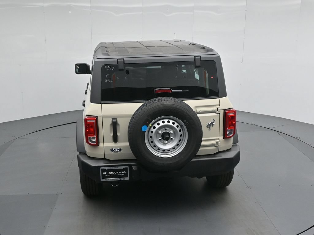 New 2026 Ford Bronco 4-Door AWD/4WD image 38