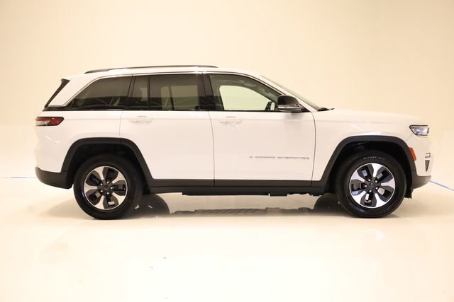 Used 2023 Jeep Grand Cherokee 4WD 4xe image 4