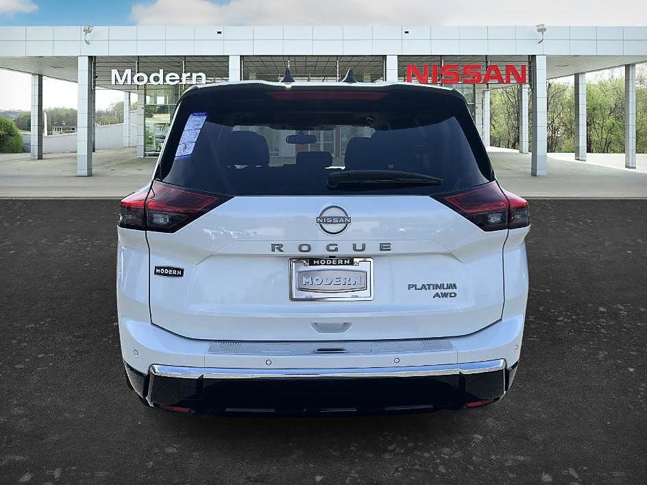 New 2026 Nissan Rogue Platinum image 3