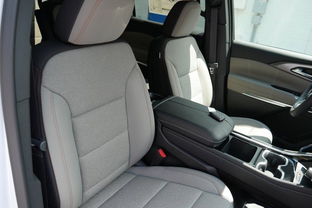 New 2026 Chevrolet Traverse LT w/ Enhanced Driving Package image 21