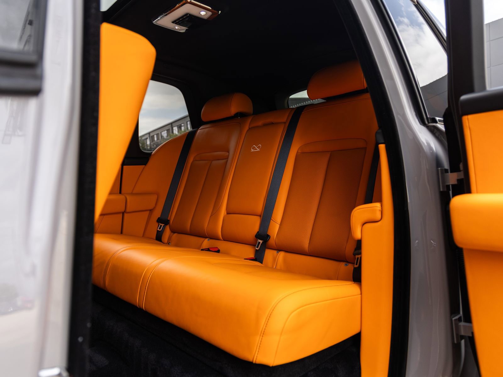 Certified 2023 Rolls-Royce Cullinan Black Badge image 43