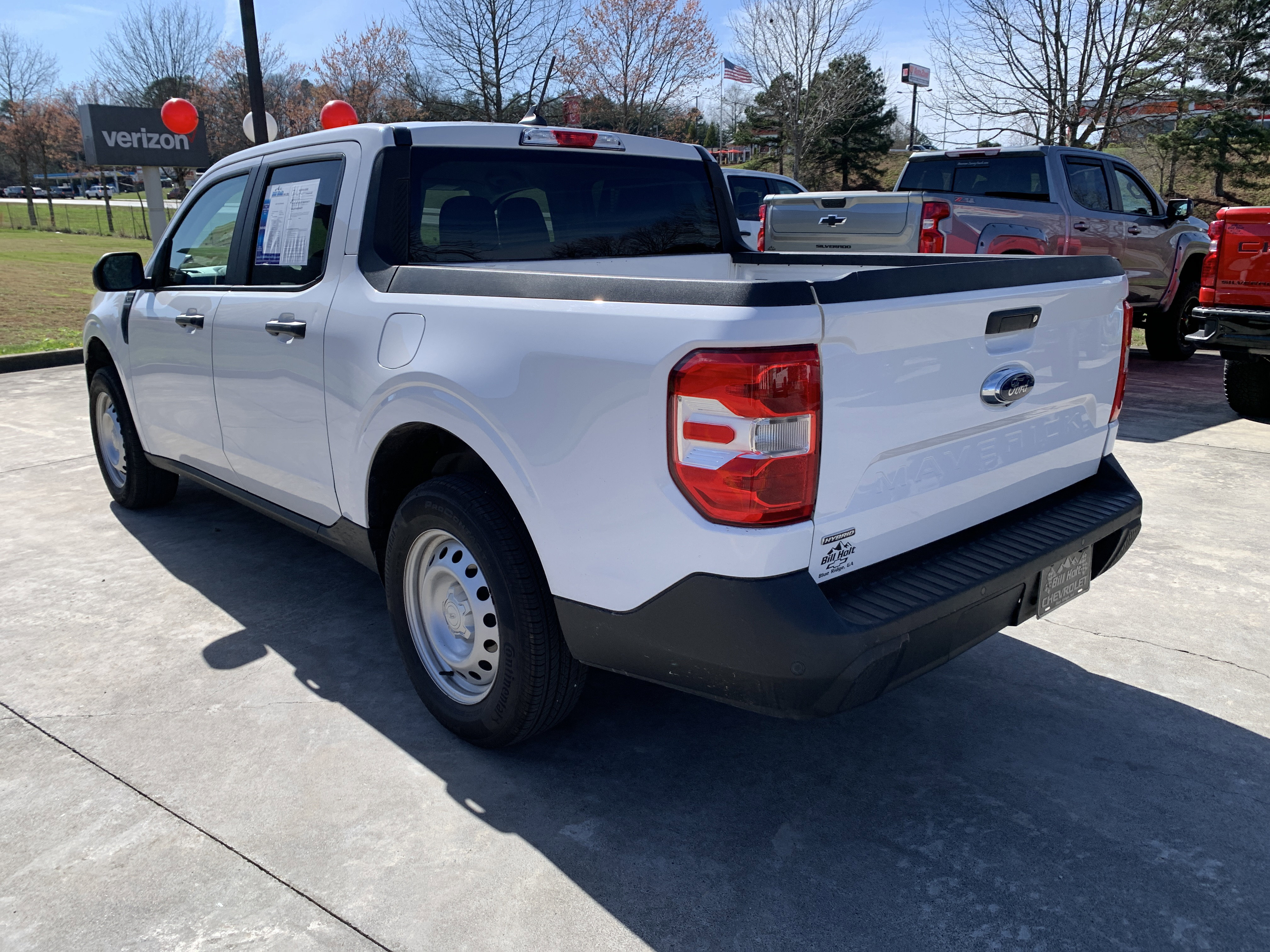 Used 2022 Ford Maverick XL FWD image 5