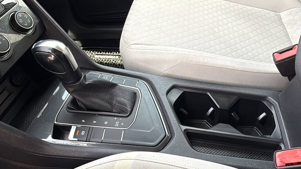 Used 2019 Volkswagen Tiguan S FWD image 38