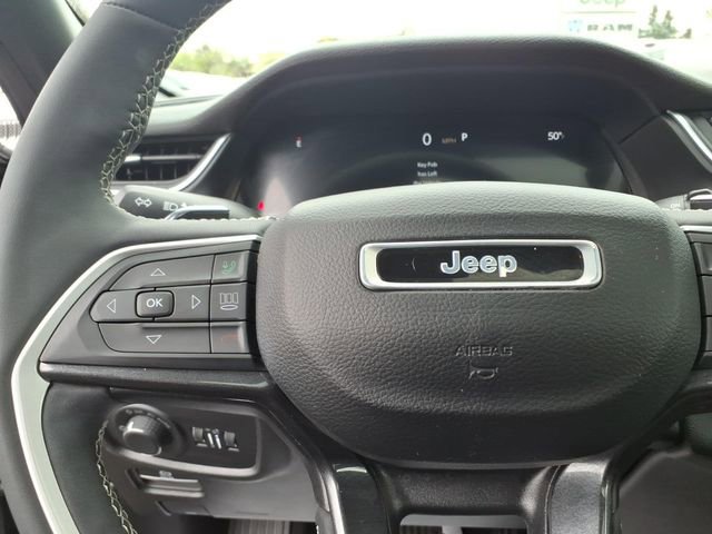 Certified 2023 Jeep Grand Cherokee Altitude AWD/4WD image 29