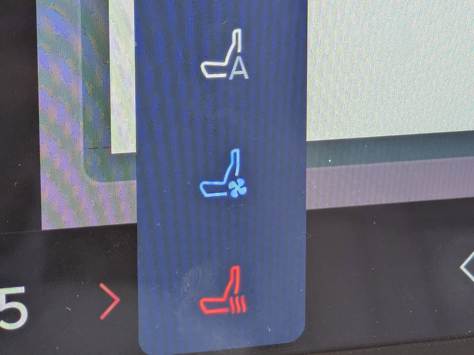 Certified 2025 Lincoln Aviator Reserve image 25