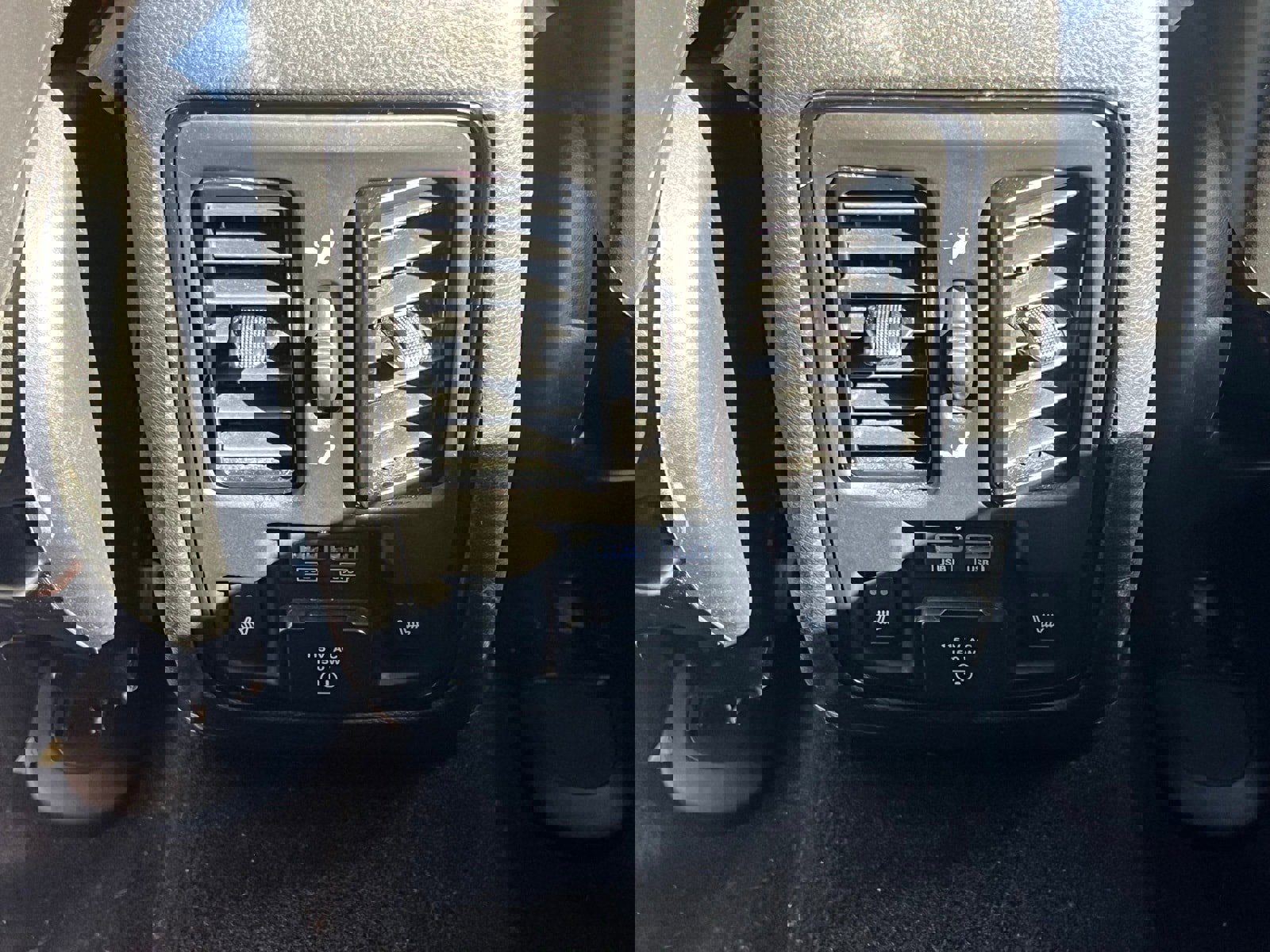 Used 2024 Dodge Durango GT image 21